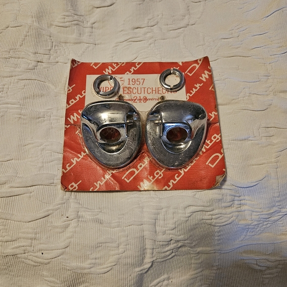 Vintage 1957 Chrome Escutcheons - Picture 4 of 5